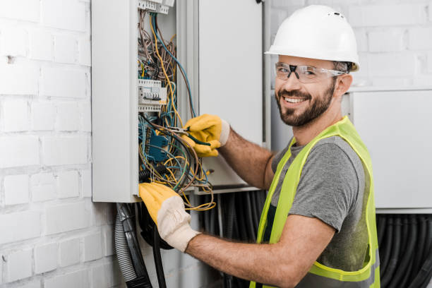 Best Local Electrician Companies  in Oak Ridge, FL
