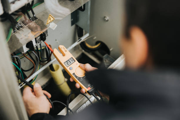 Best Licensed Electrician  in Oak Ridge, FL