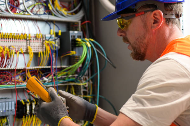Best Local Electrician Companies  in Oak Ridge, FL