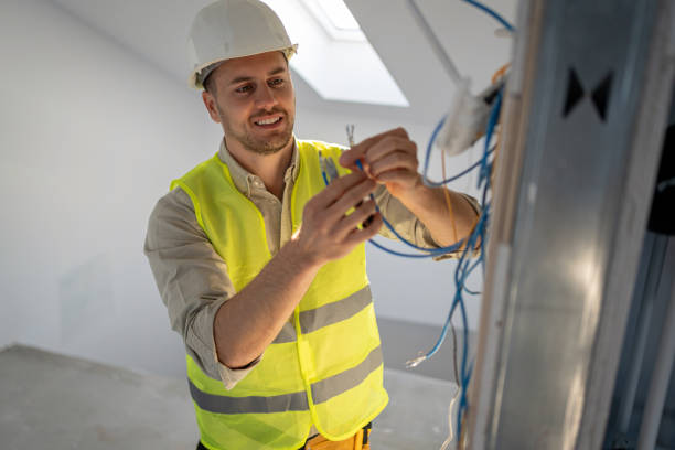Best Electrical Repair Services  in Oak Ridge, FL